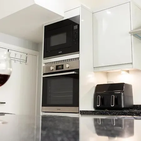 Σπίτι διακοπών Townhouse Harbour Retreat & Free Parking Sleeps 6