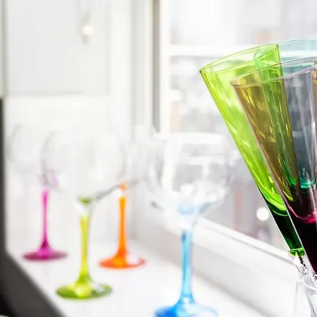 Townhouse Harbour Retreat