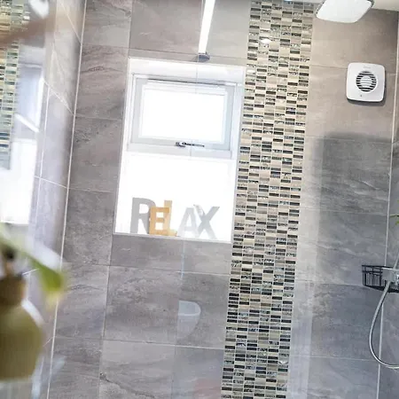 Дом отдыха Townhouse Harbour Retreat Скарборо