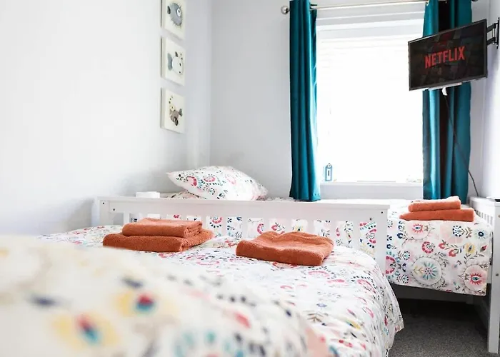 Townhouse Harbour Retreat & Free Parking Sleeps 6 סקארבורו